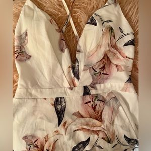 Luxxel White Floral High-Low Maxi Dress